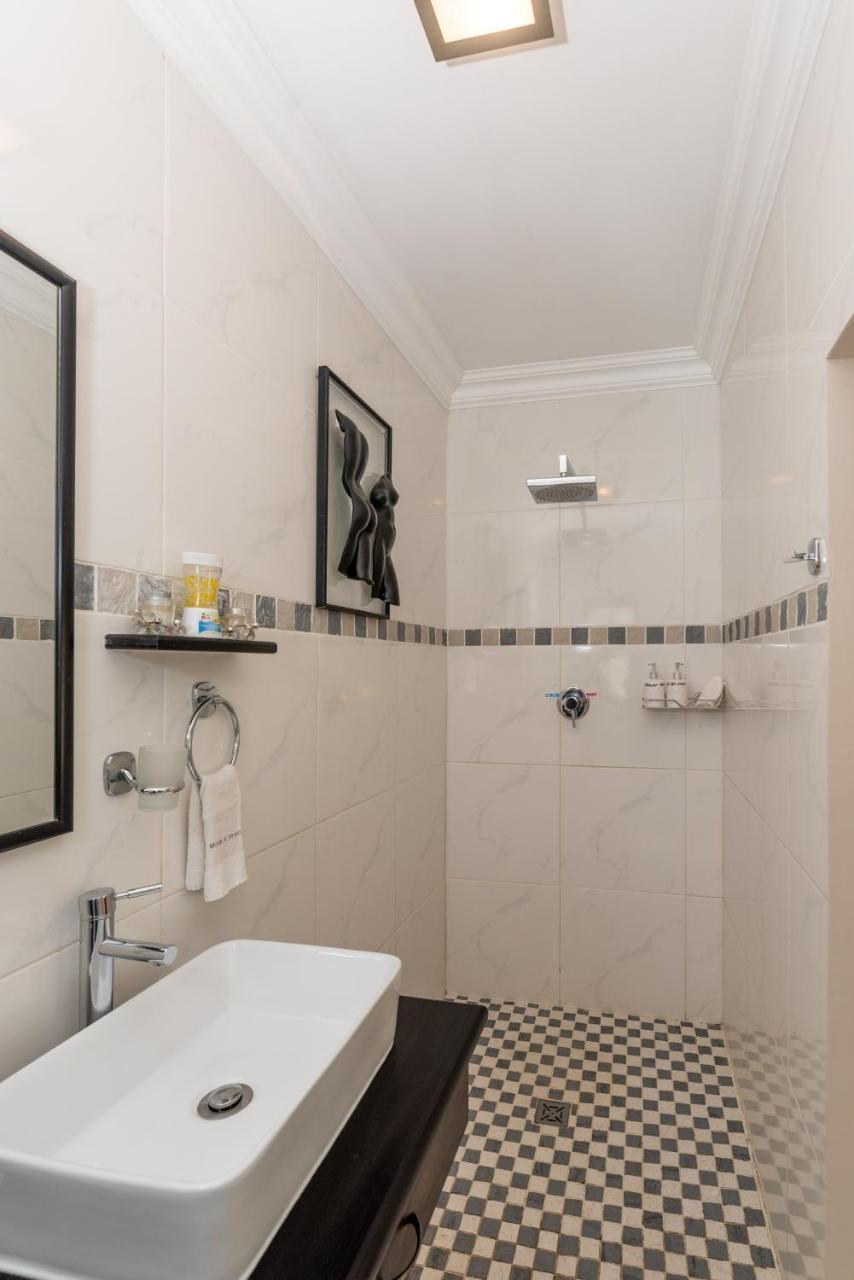 Montagu Four Seasons Apartment ภายนอก รูปภาพ
