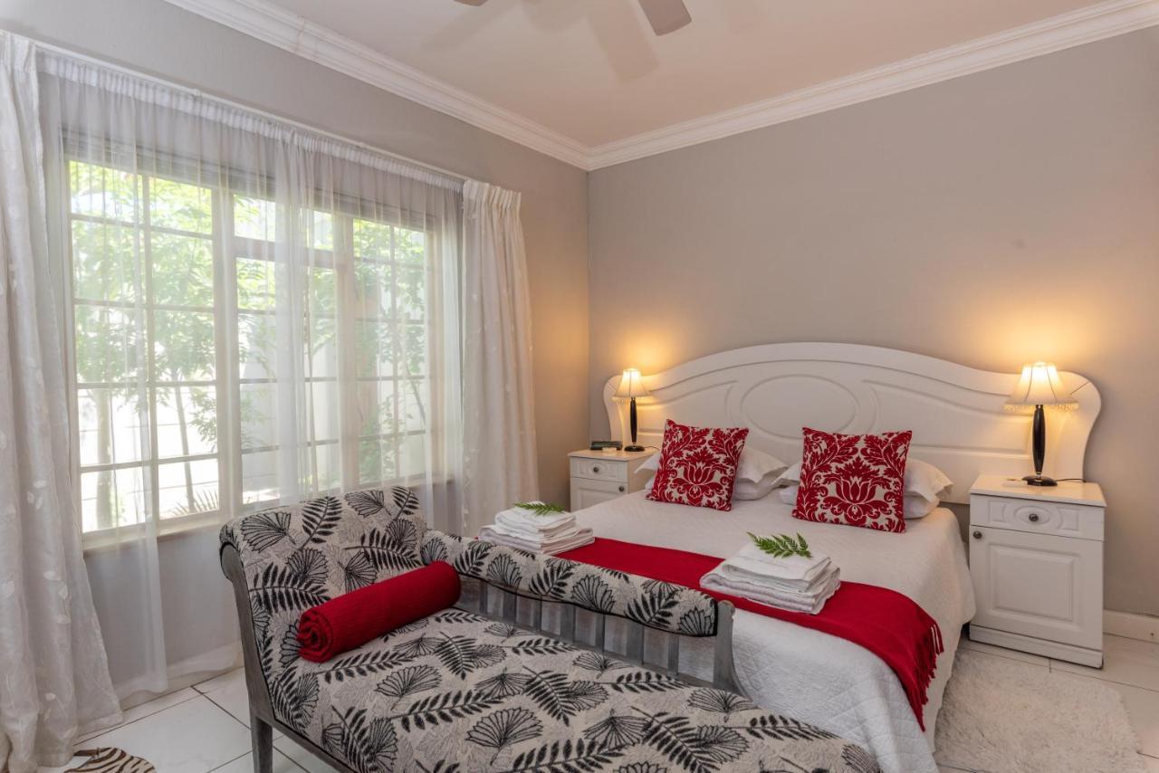 Montagu Four Seasons Apartment ภายนอก รูปภาพ